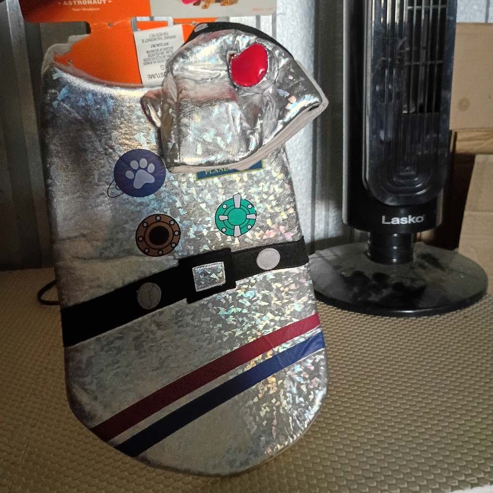 Hyde and Eek Pet Astronaut Halloween Costume Size Small Dog Or Cat New